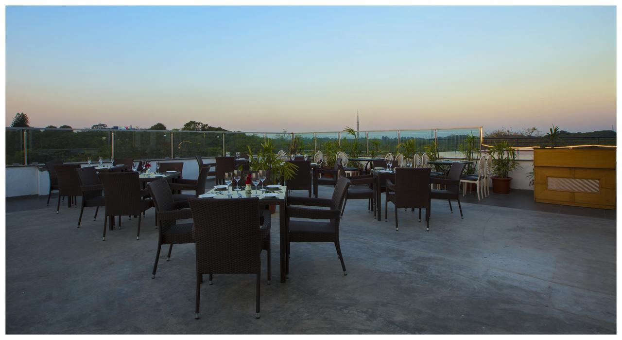 Tulip Inn Bangalore Luaran gambar